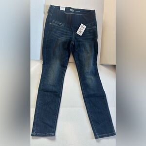 Signature Levi Maternity Skinny Jeans